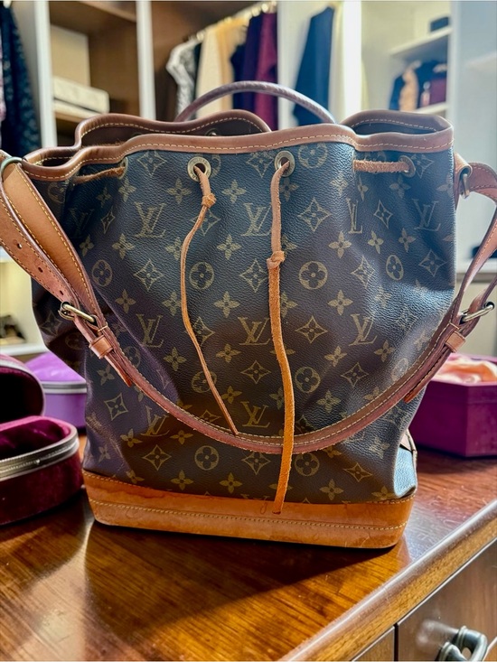 Louis Vuitton Handbags - Louis Vuitton Monogram Canvas Drawstring Bucket Bag in Brown and Tan